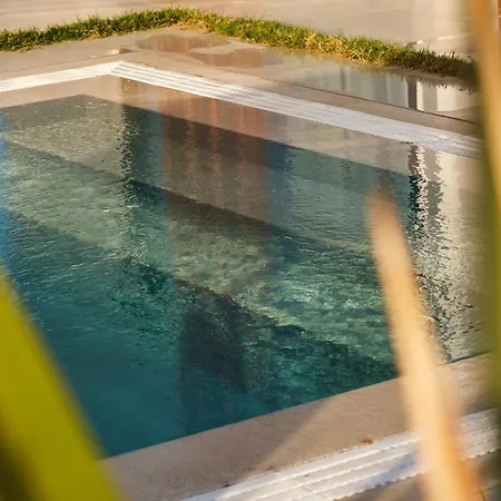 Ashta / Zen וילה