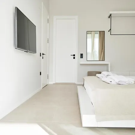 Ashta / Zen Villa