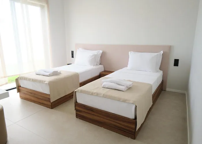 Vila Ashta / Zen